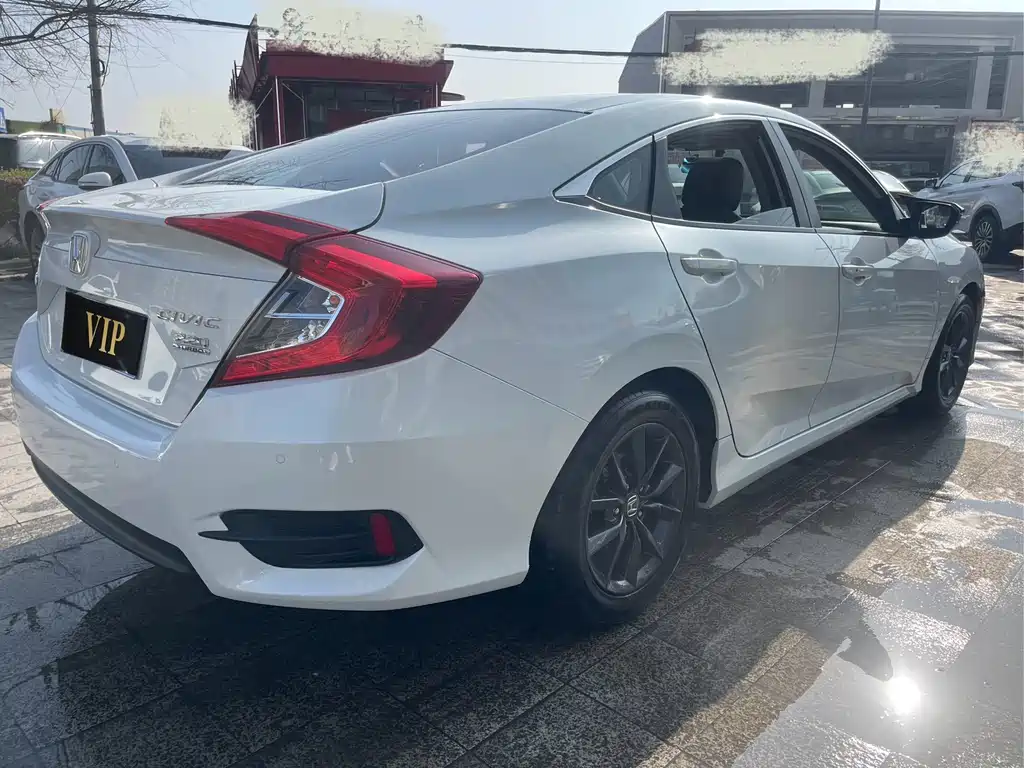 Honda Civic 2019 — фото 13