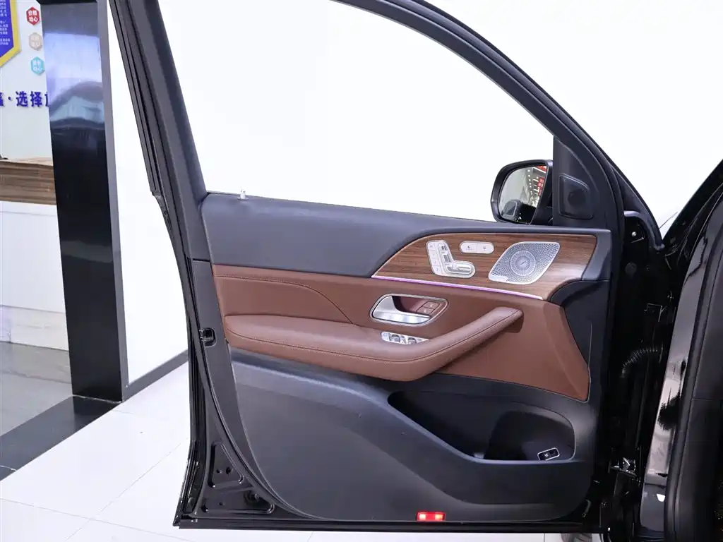 Mercedes-Benz GLE 2025 — фото 18