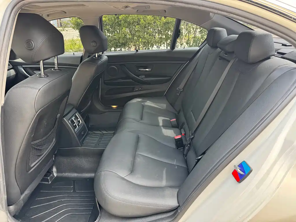 BMW 3 Series 2015 — фото 8