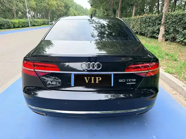 Audi A8 2015