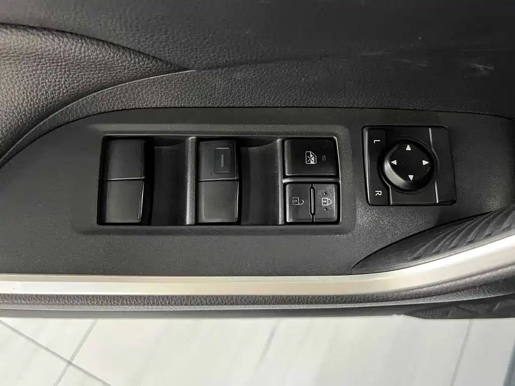 Toyota Wildlander 2021 — фото 11