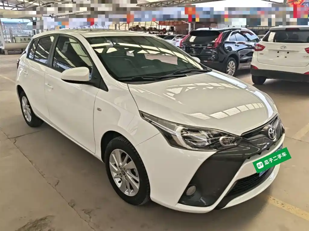 Toyota Yaris L 2017 — фото 4