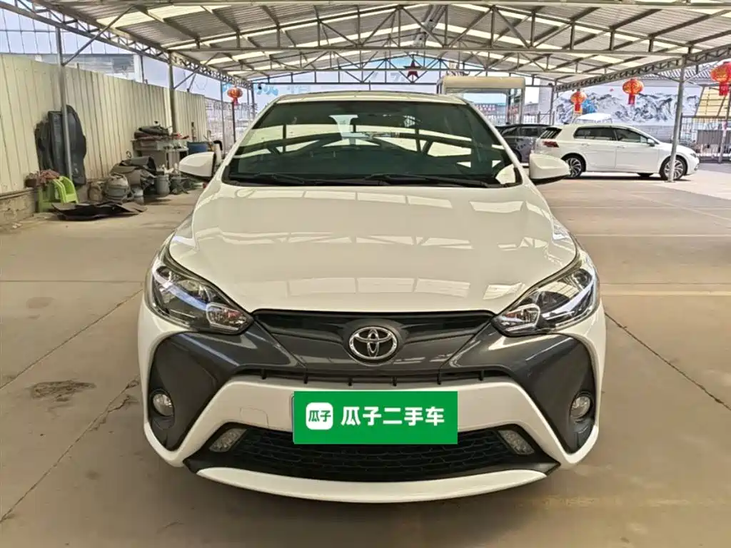 Toyota Yaris L 2017 — фото 3