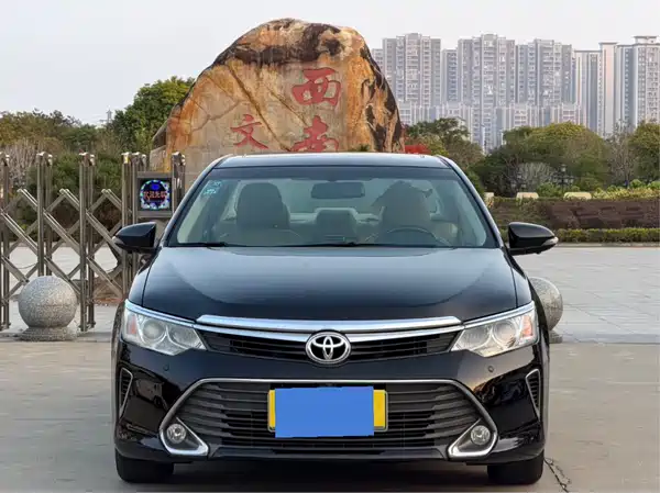 Toyota Camry 2015