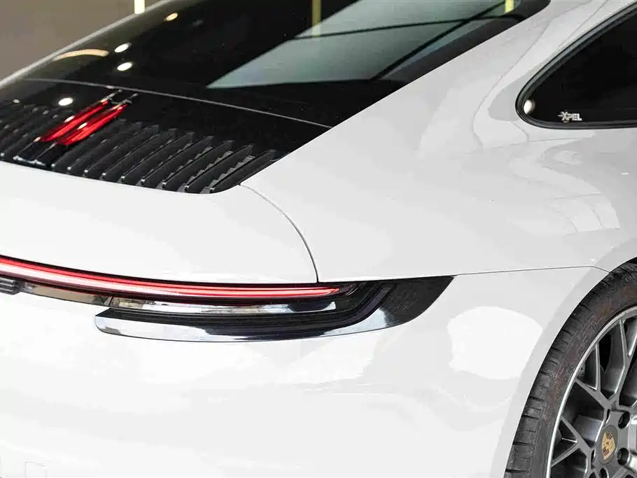 Porsche 911 2021 — фото 4