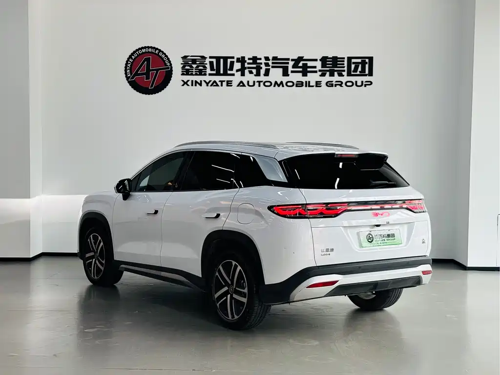 BYD L DM-i 2024 — фото 5