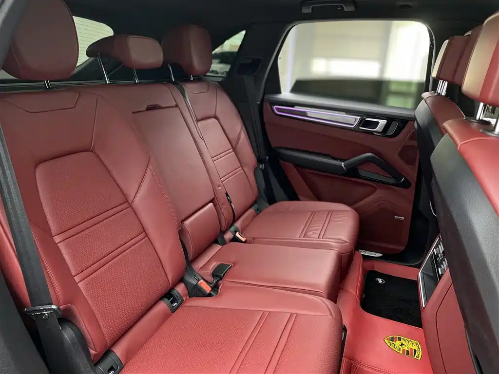 Porsche Cayenne 2019 — фото 10