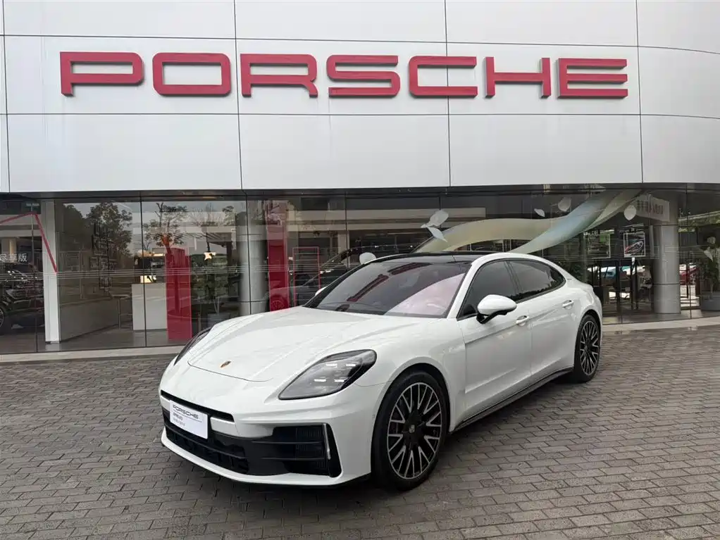 Porsche Panamera 2025 — фото 1
