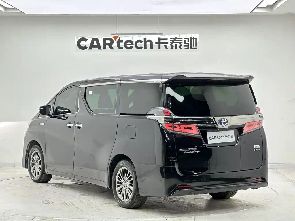 Toyota Alphard 2019 — фото 6