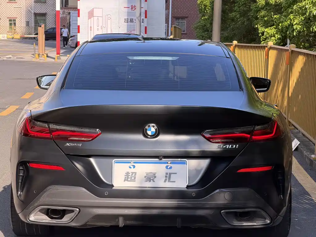 BMW 8 Series 2021