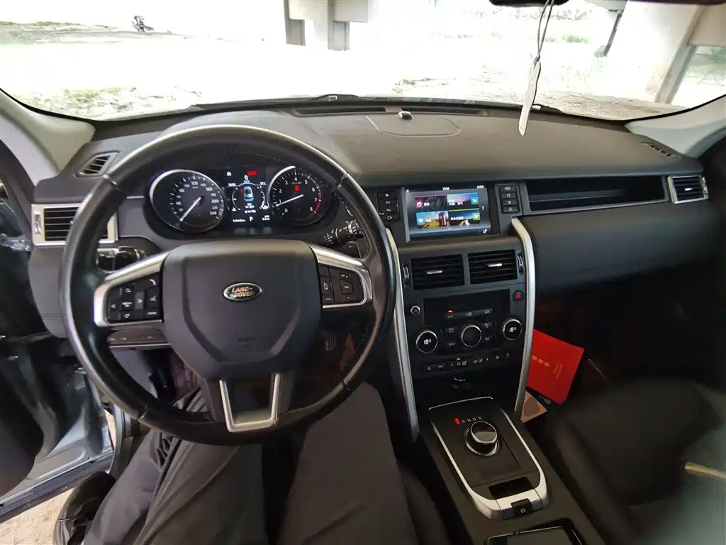 Land Rover Discovery Sport 2019 — фото 10