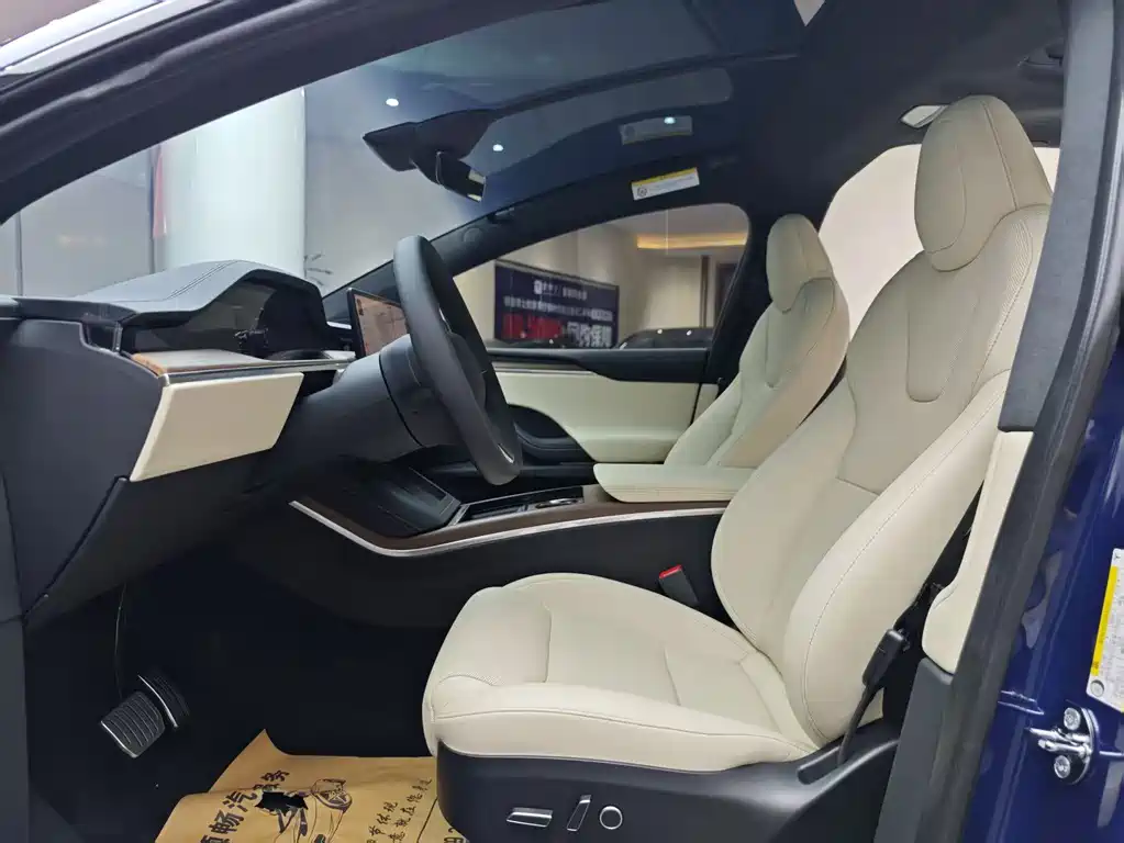 Tesla Model X 2023