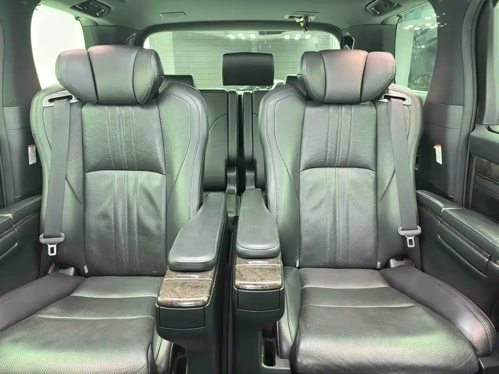 Toyota Alphard 2019 — фото 14