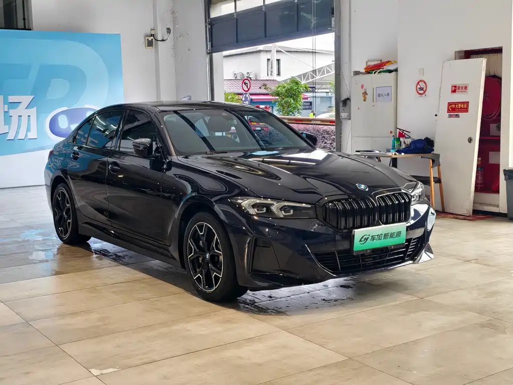 BMW i3 2023 — фото 3
