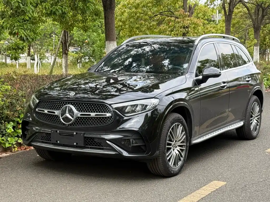 Mercedes-Benz GLC 2026 — фото 1