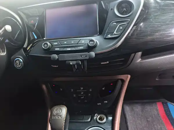 Buick Envision Plus 2018