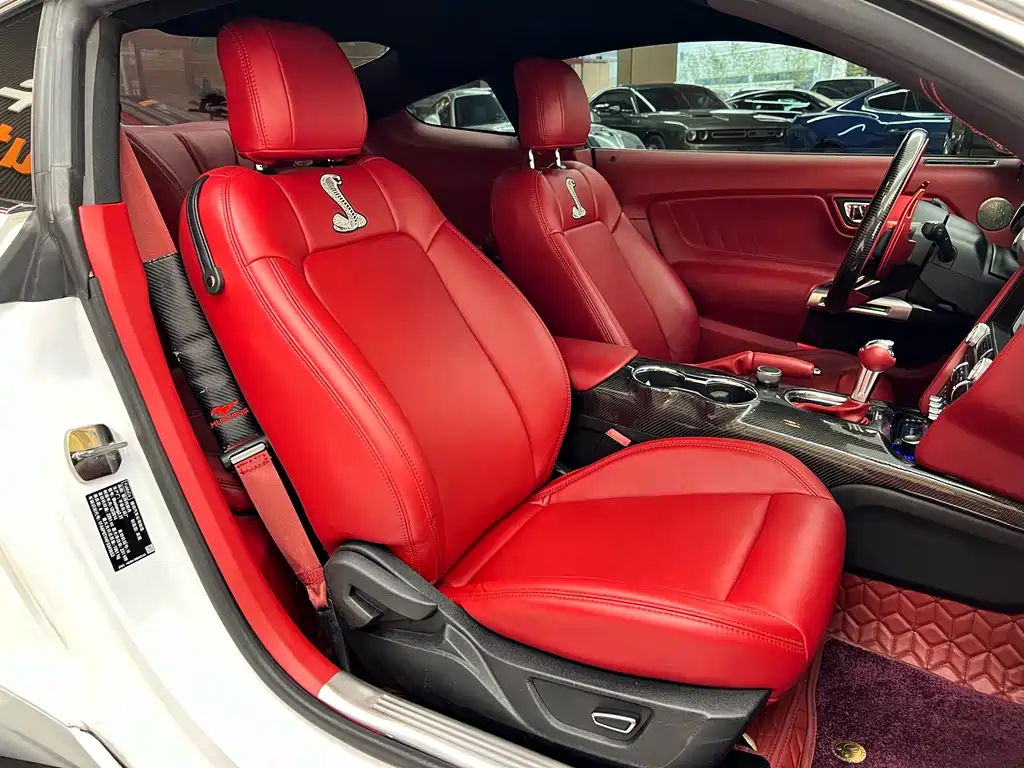 Ford Mustang 2015 — фото 24