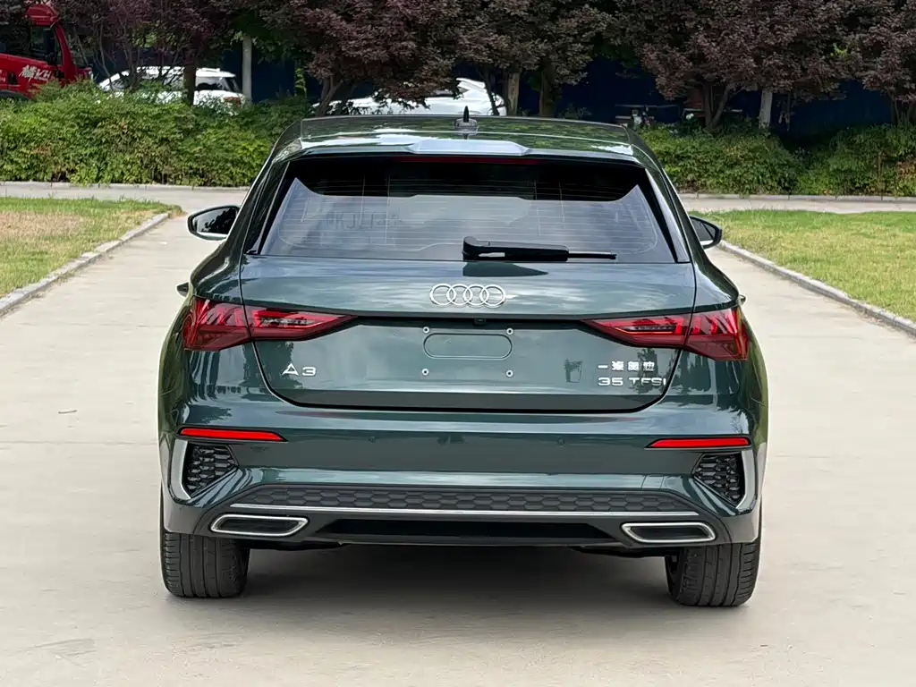 Audi A3 2023 — фото 15