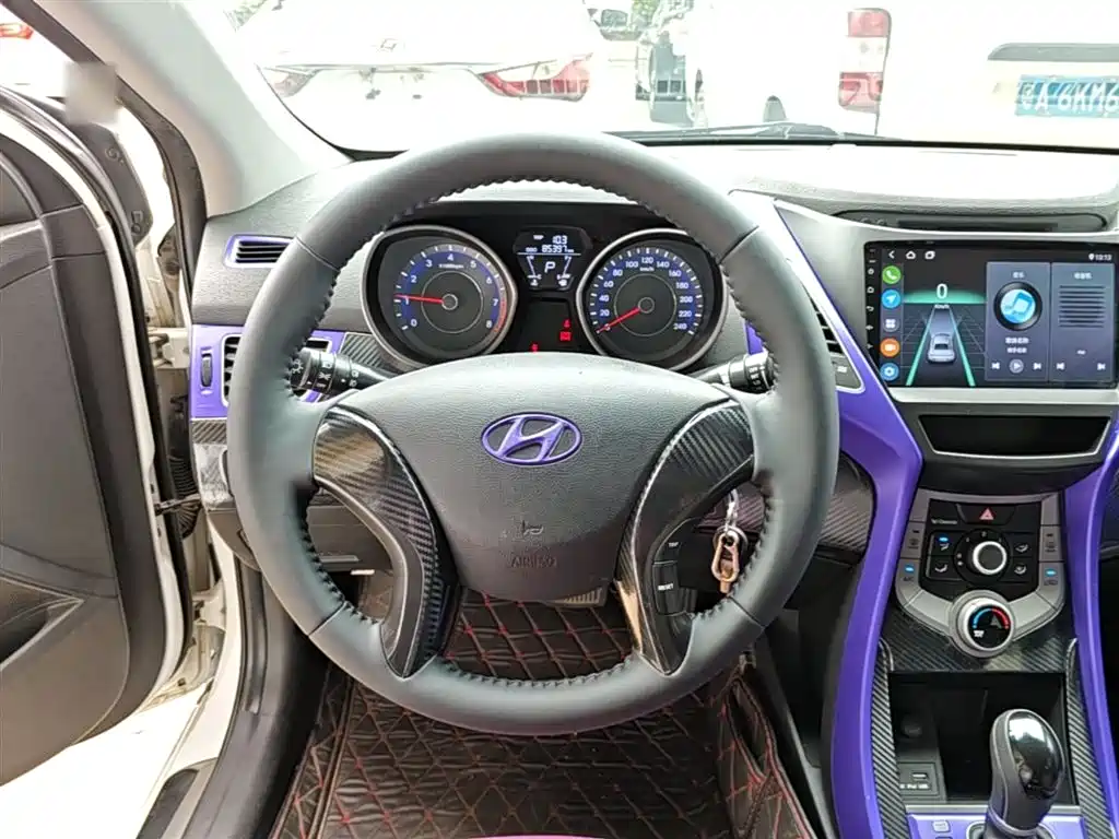 Hyundai Elantra Langdong 2017 — фото 11