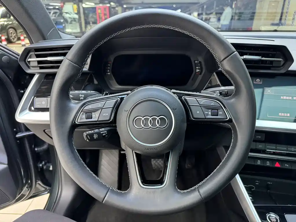 Audi A3 2023 — фото 15