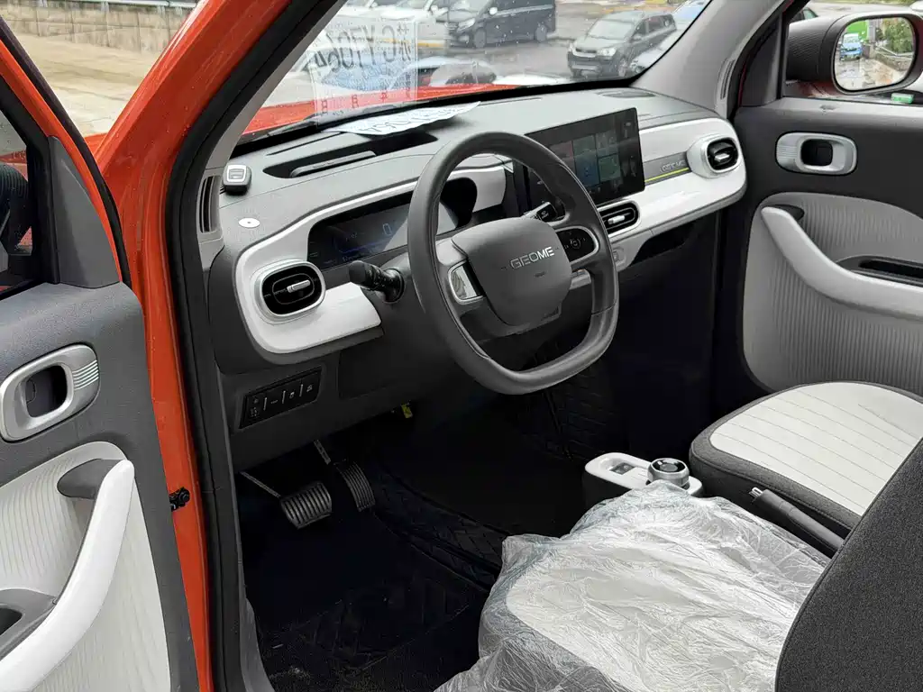 Geely Galaxy Panda 2026 — фото 17