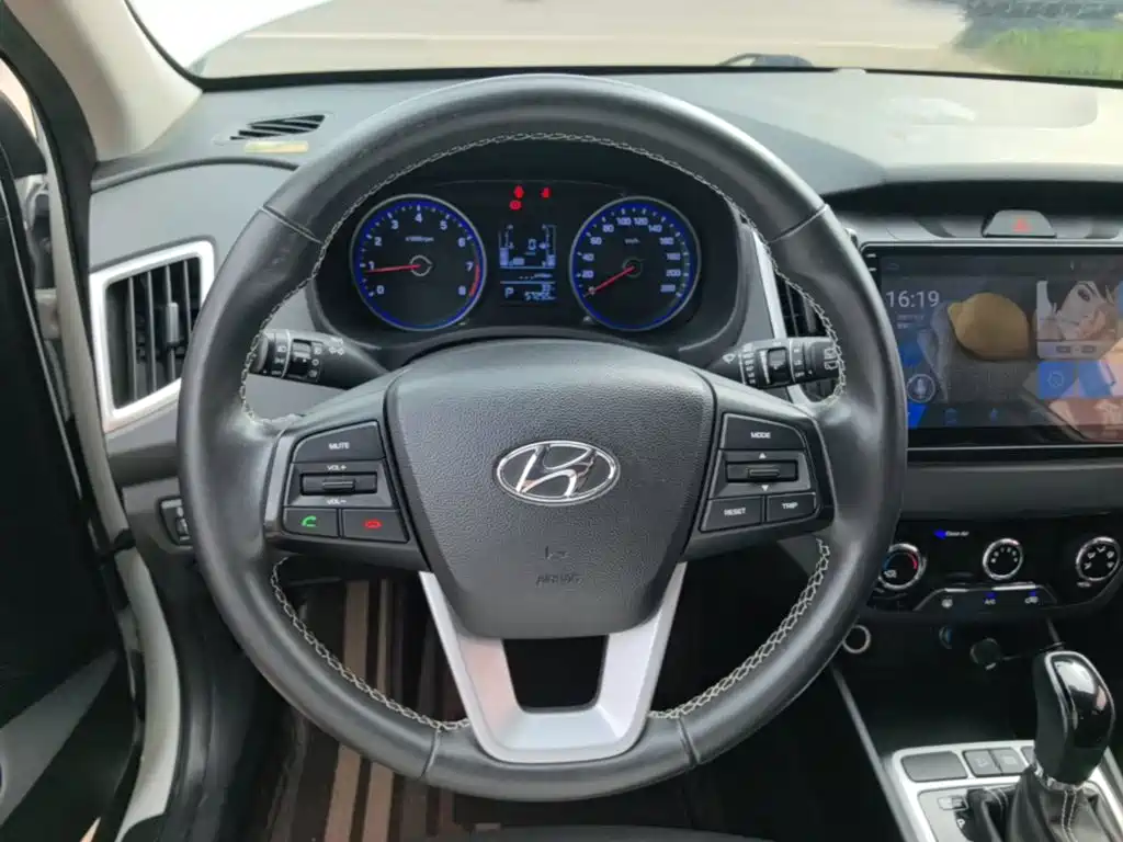 Hyundai ix25 2019 — фото 11