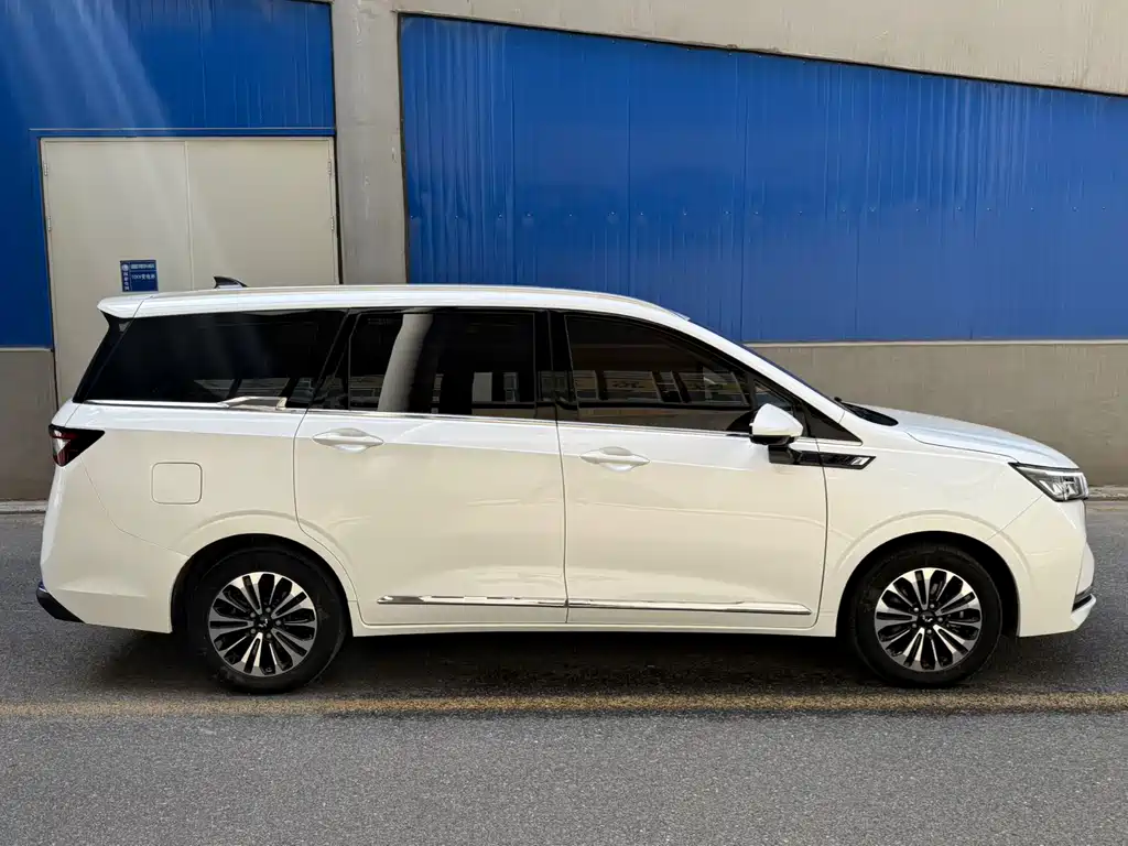 Wuling Jiachen 2022