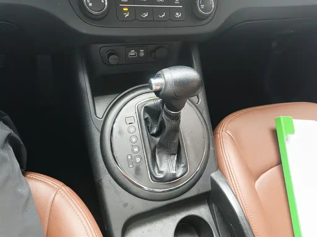 Kia Sportage 2015 — фото 14