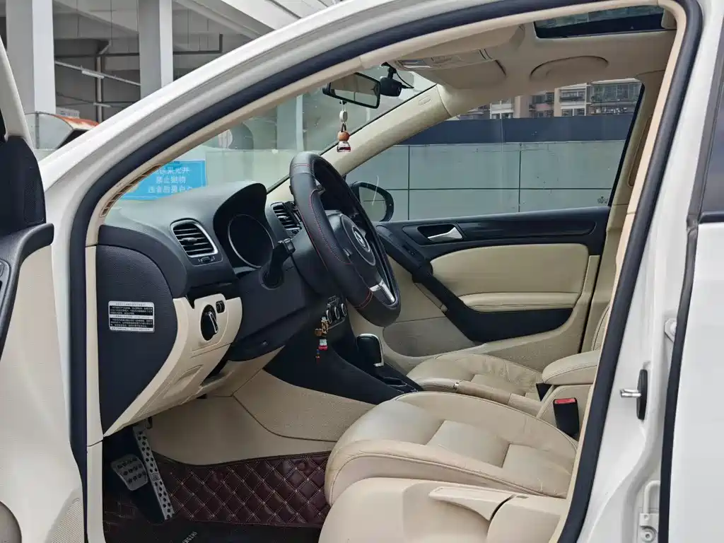 Volkswagen Golf 2013