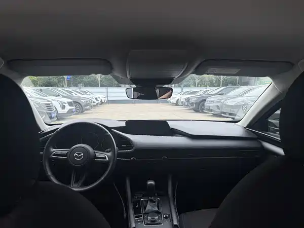 Mazda 3 Axela 2024