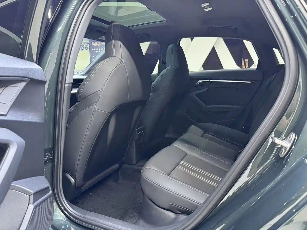 Audi A3 2023 — фото 14