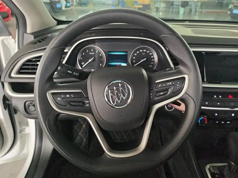 Buick Excelle 2021 — фото 15
