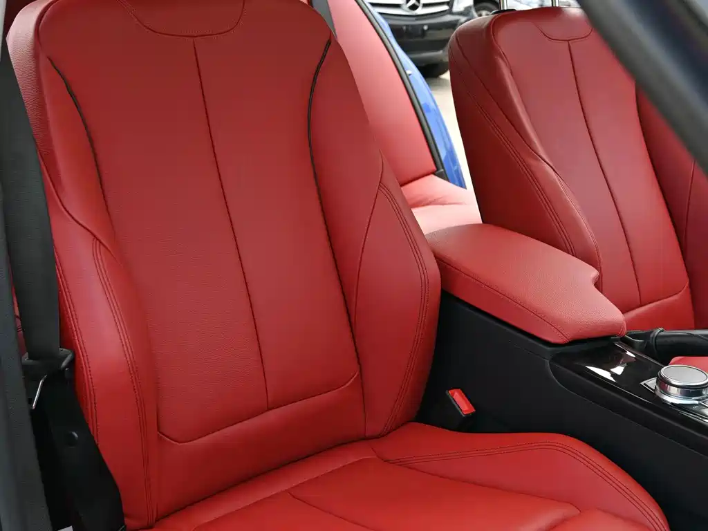 BMW 3 Series 2017 — фото 14