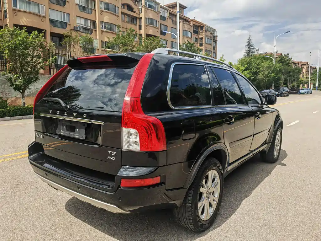 Volvo XC90 2013 — фото 12