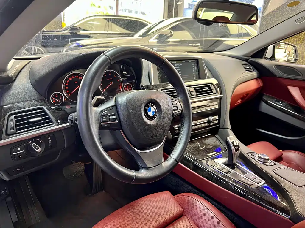 BMW 6 Series 2013 — фото 12