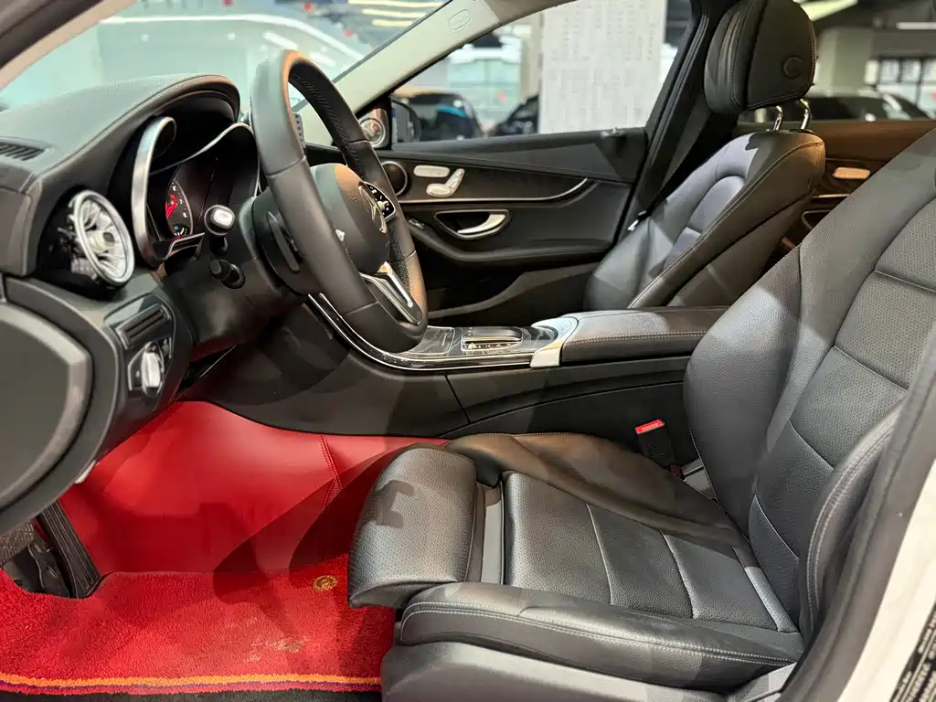 Mercedes-Benz C-Class 2019