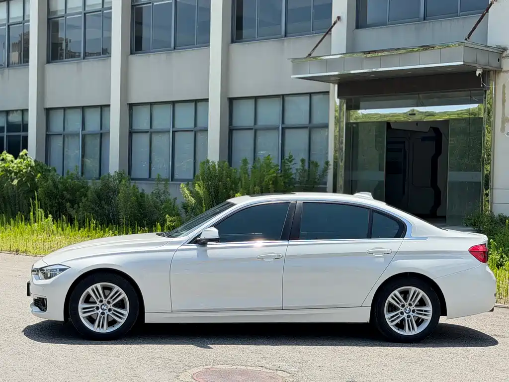 BMW 3 Series 2017