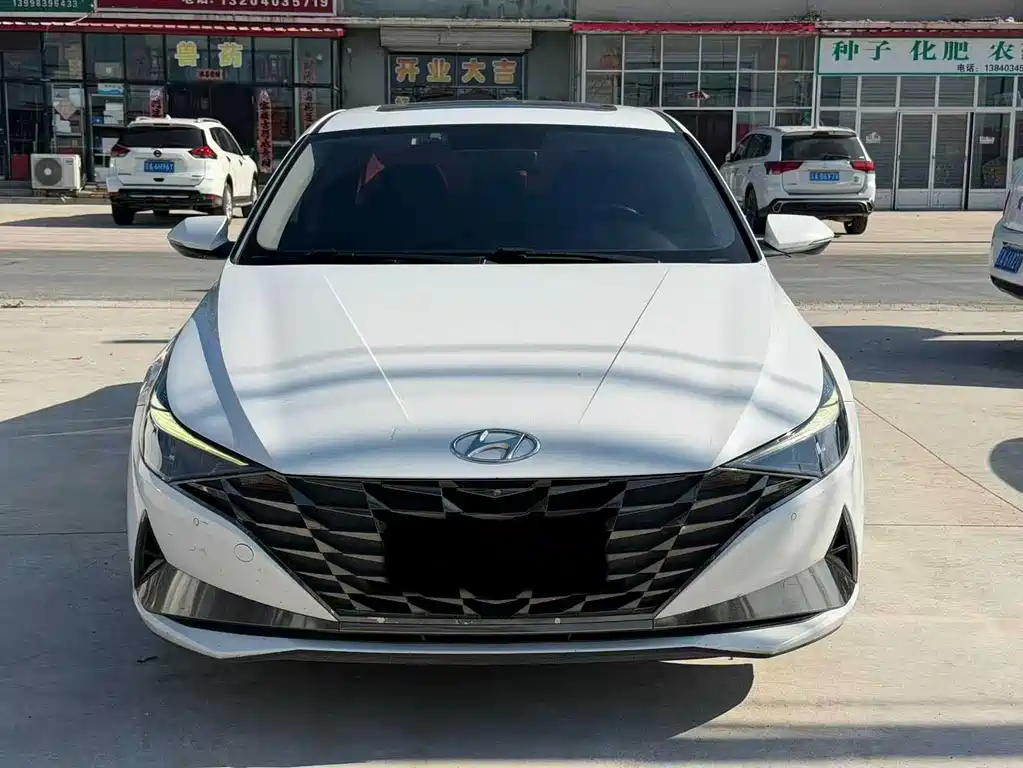 Hyundai Elantra 2021 — фото 11