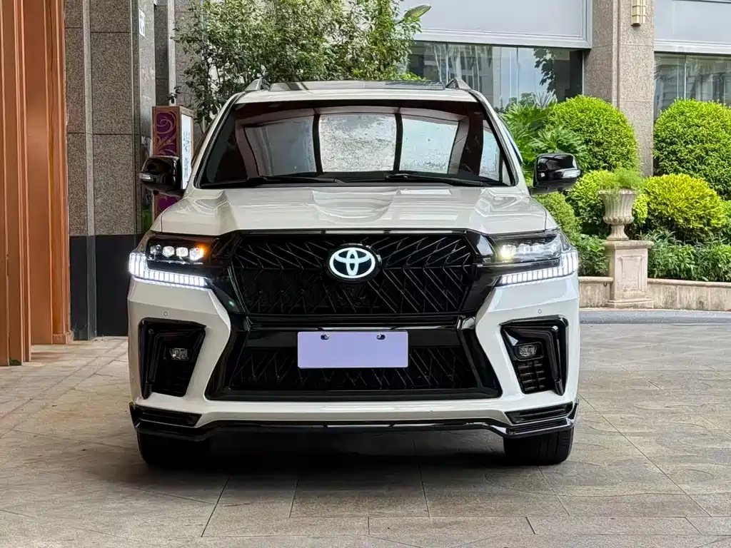 Toyota Land Cruiser 2018 — фото 3
