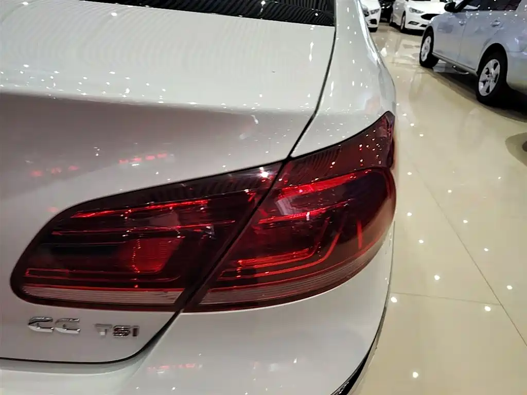 Volkswagen CC 2015 — фото 8