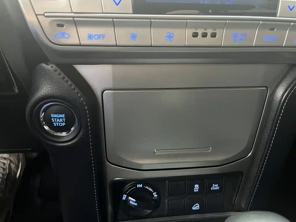 Toyota Prado 2018 — фото 9
