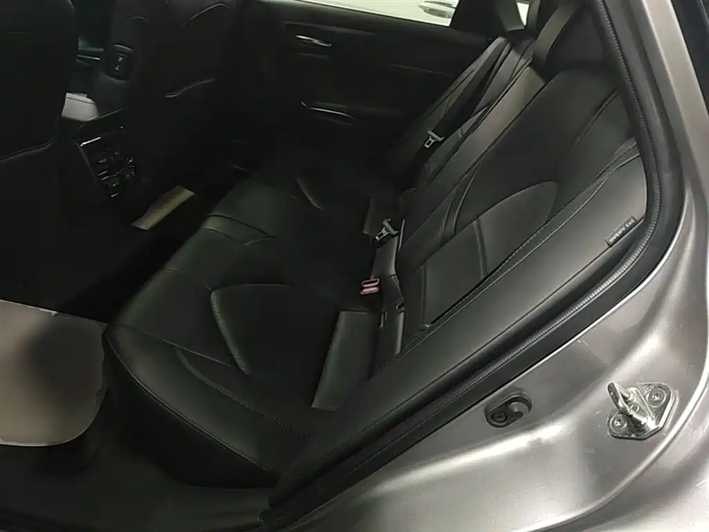 Toyota Avalon 2021 — фото 17