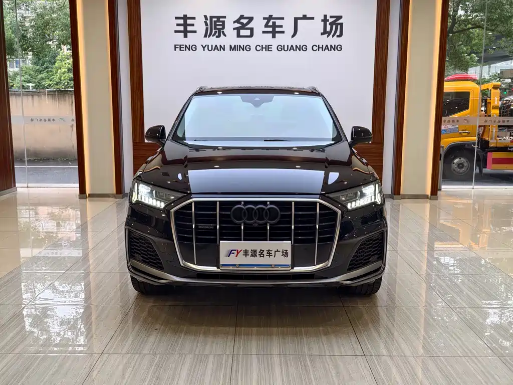 Audi Q7 2021