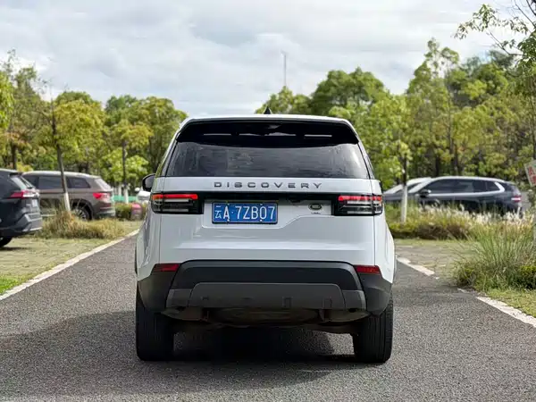 Land Rover Discovery 2019