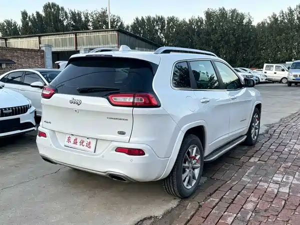 Jeep Cherokee 2017