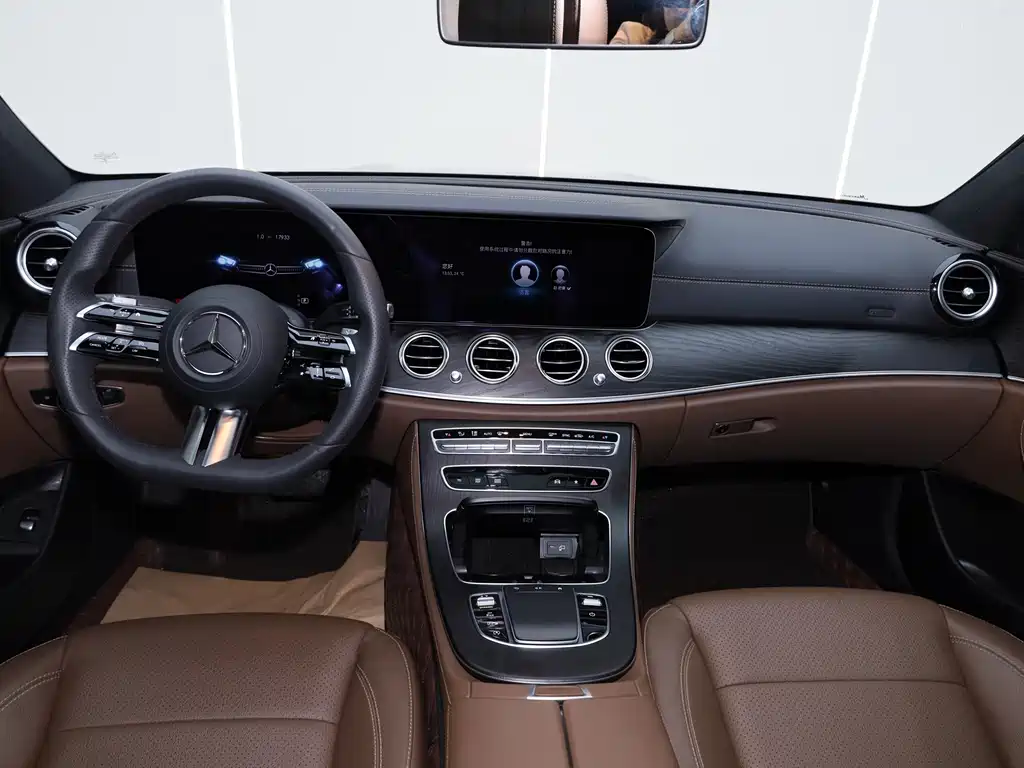 Mercedes-Benz E-Class 2021 — фото 23