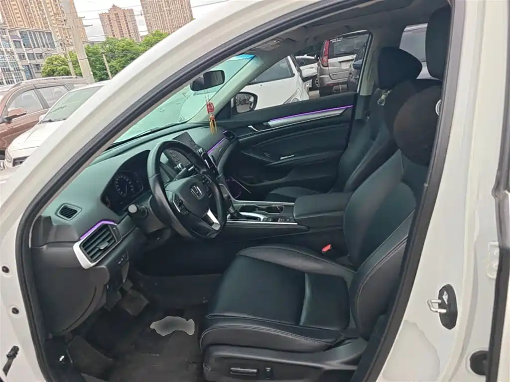 Honda Accord 2021 — фото 15