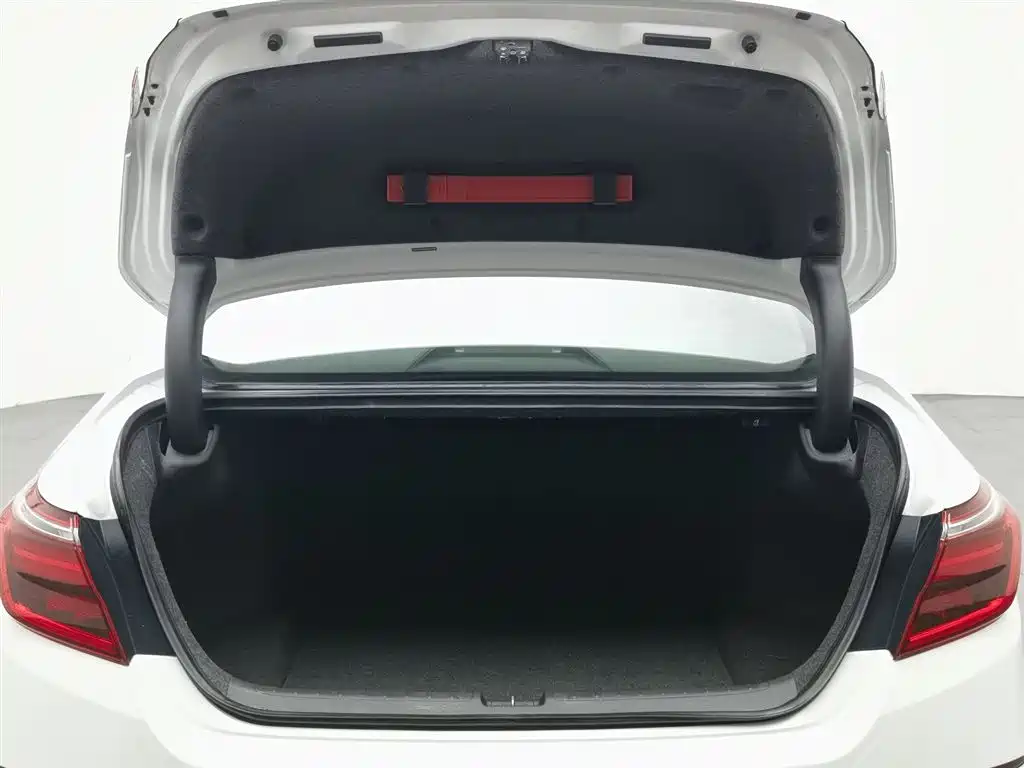 Honda Inspire 2022 — фото 16