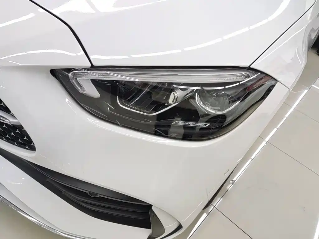 Mercedes-Benz C-Class 2023 — фото 24