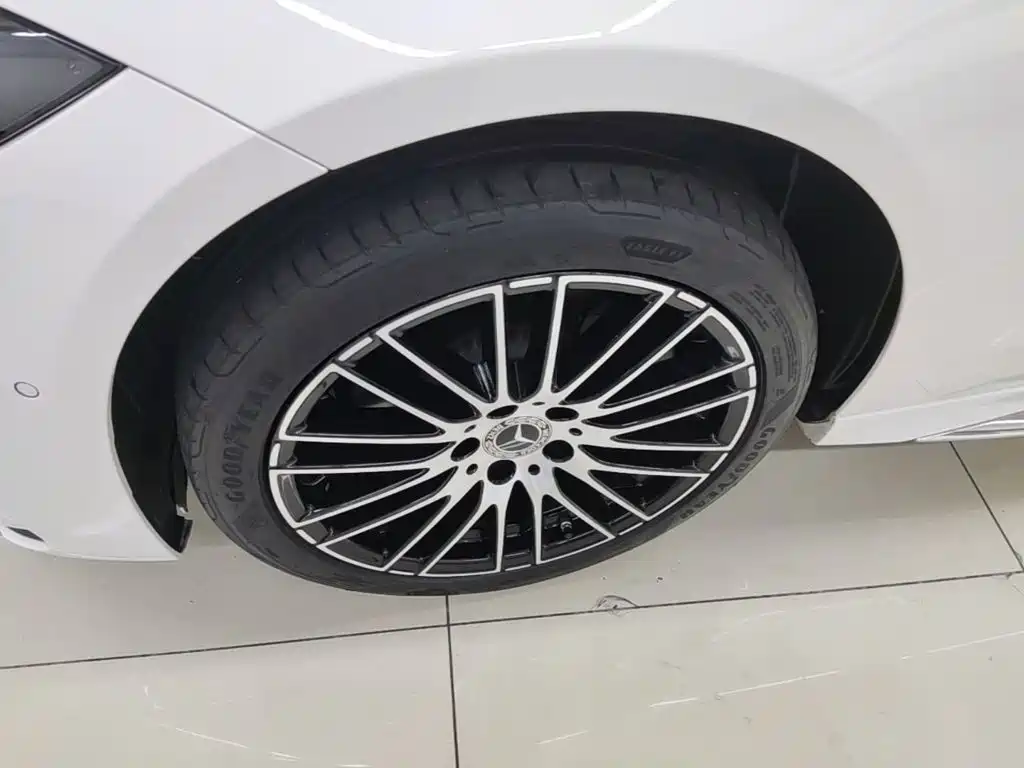 Mercedes-Benz C-Class 2023 — фото 23